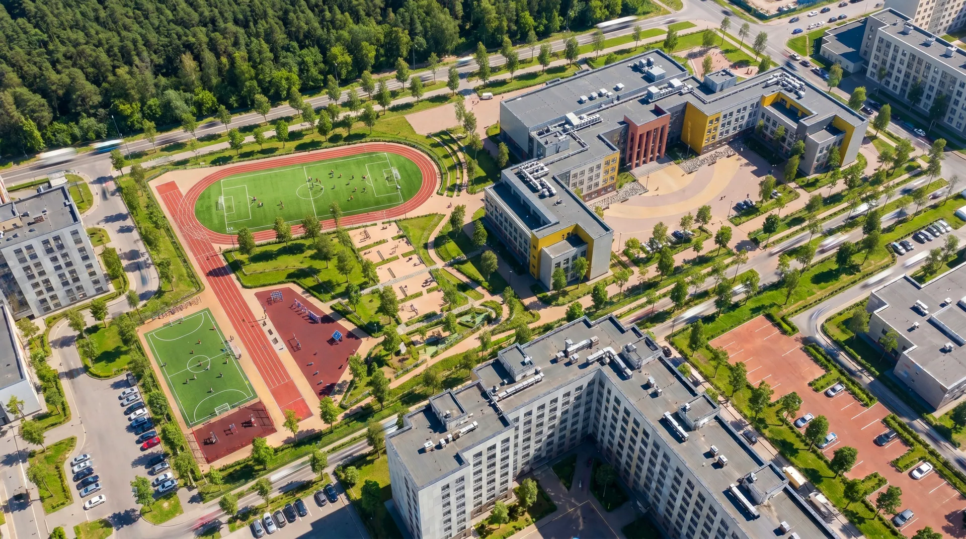 School for 1100 Students gallery image 1.2
